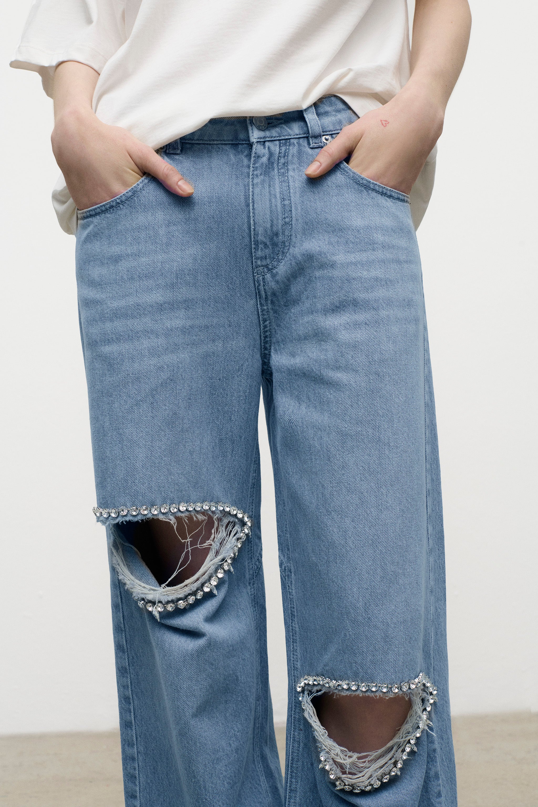 Distressed Crystal Relaxed Slit Jean - Image 5